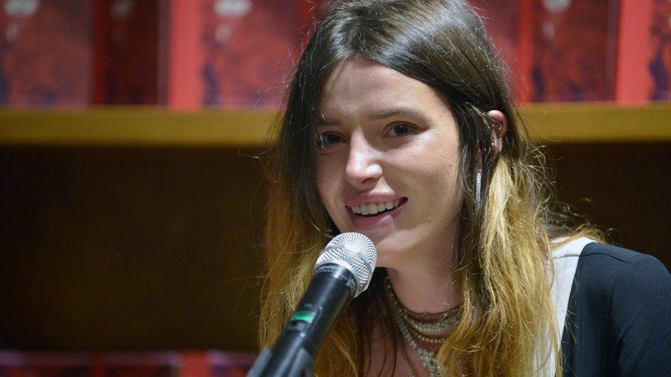 Bella Thorne speaks and signs copies of her new book, "The Life of a Wannabe Mogul: Mental Disarray" in Florida, August 2019