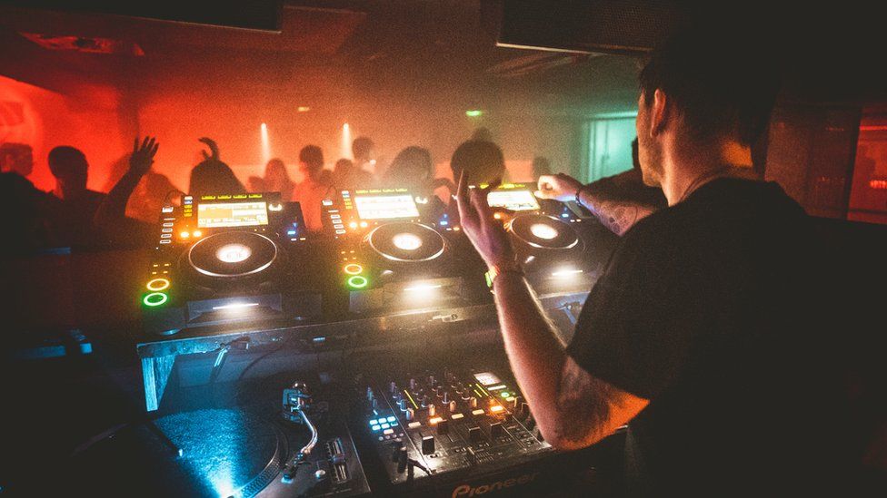 The 12 month trial policy will allow Glasgow nightclubs to apply for a 4am licence