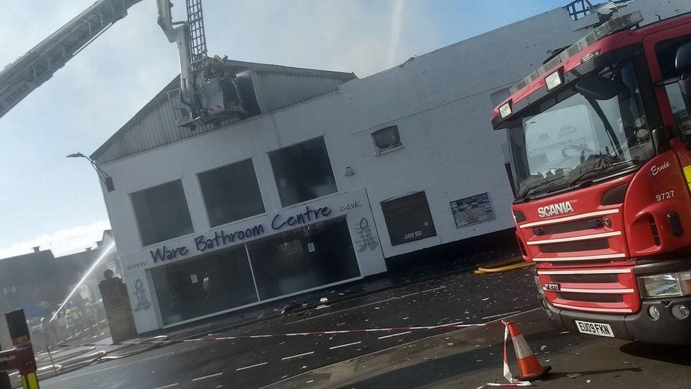 Ware furniture warehouse fire: Risk of building collapse - BBC News