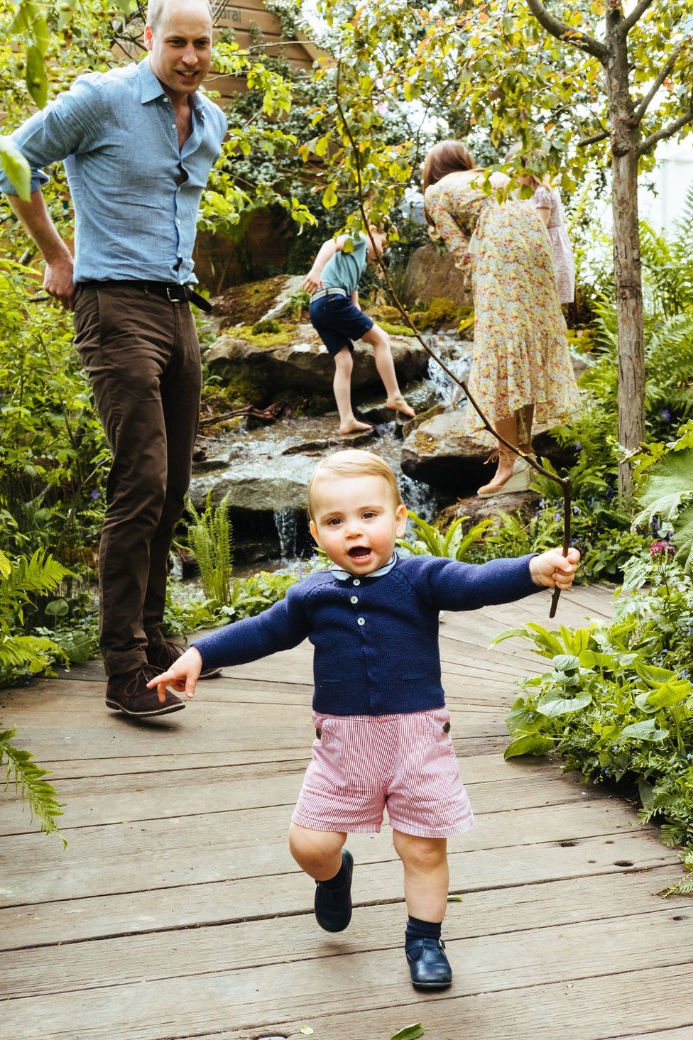 Prince George running at the Chelsea Flower Show