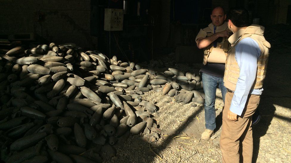 IS conflict How is it getting hold of weapons from the West? BBC News