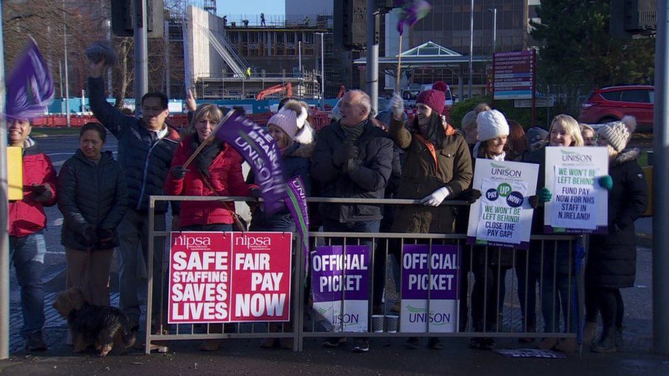 Health Workers' Strike: Nurses Continue Industrial Action - BBC News