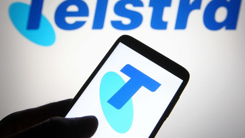 Логотип Telstra