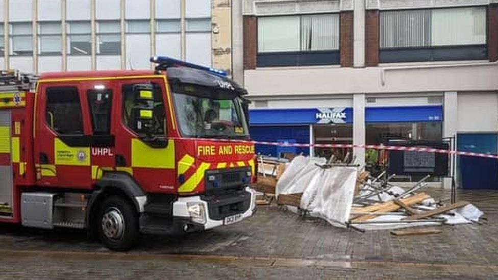Woman seriously hurt by falling scaffolding in Fareham BBC News