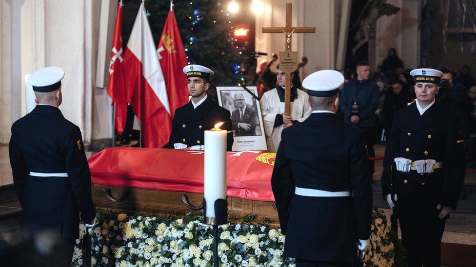 The coffin of Pawel Adamowicz, Gdansk mayor who died after being stabbed at a charity event, is seen at St Mary's Basilica in Gdansk, 18 January 2019