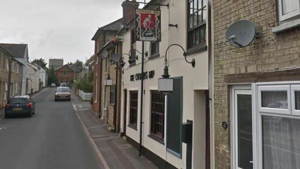 Bottle Fight Pub In Saxmundham Has Licence Revoked Bbc News 4945