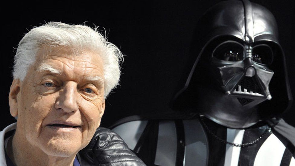 Dave Prowse with 'Darth Vader'