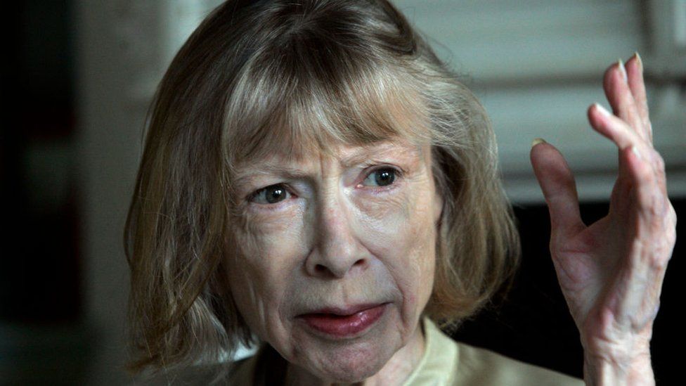 Joan Didion in her New York apartment