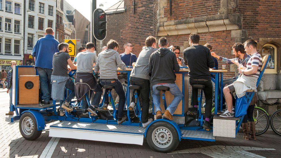 Amsterdam beer crawl bike