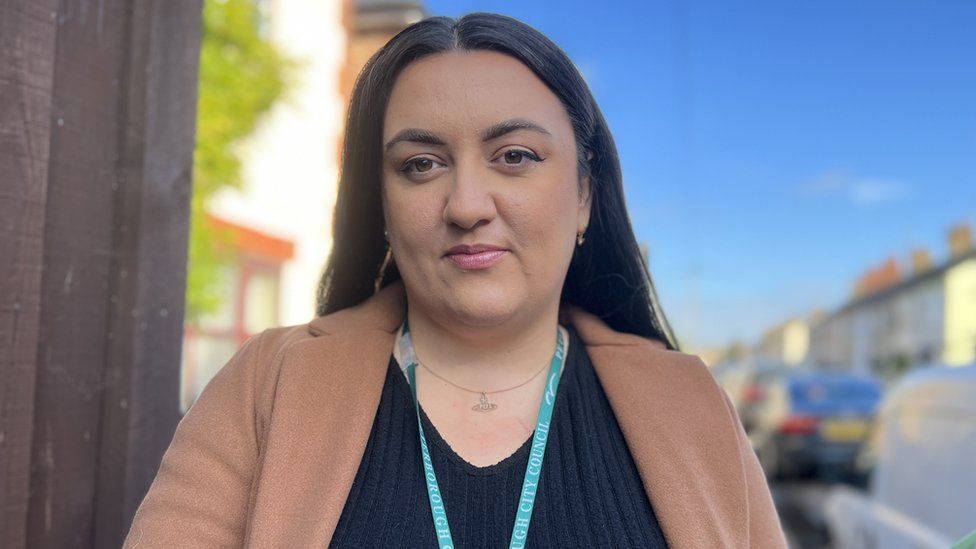 Peterborough cracks down on its 'damp and dangerous homes' BBC News