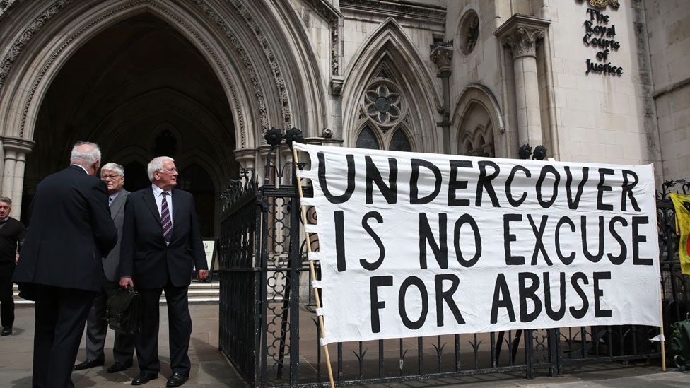 Protest at the Royal Courts of Justice