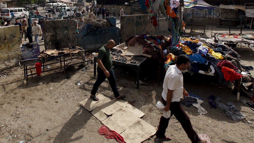 Scene of suicide bombing in Baghdad (17/09/15)