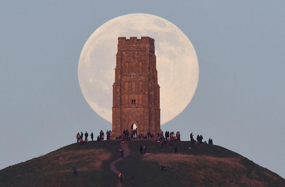 How to Watch January Full Wolf Moon