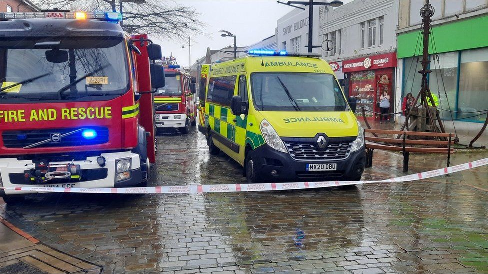 Woman seriously hurt by falling scaffolding in Fareham BBC News