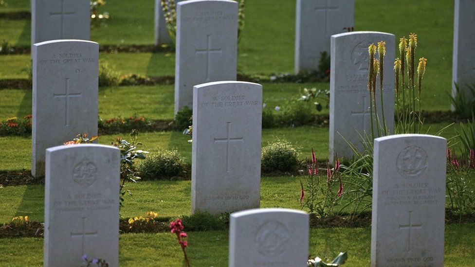 Graves of unknown soldiers from the Battle of the Somme
