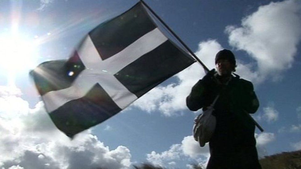 Cornish campaigners angry at tick-box census snub - BBC News