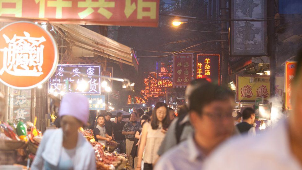 A street night market in Xi'an