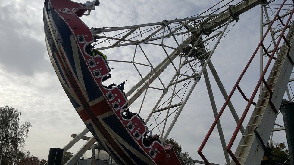 wicksteed-park-pirate-ship-replacement-is-opened-bbc-news