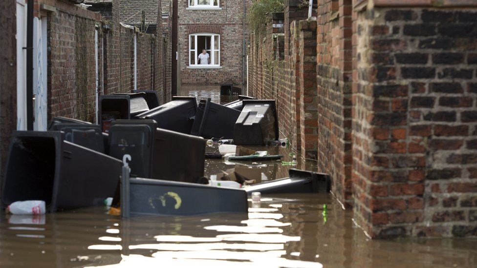 'Nightmare' Flooding Hits York After Rivers Overflow - BBC News