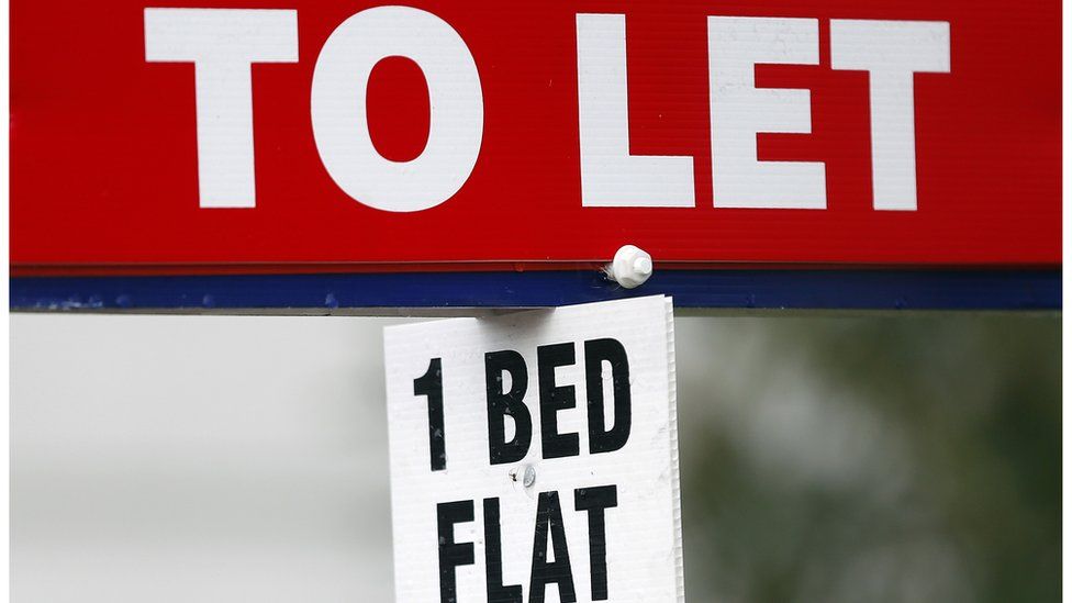 To let sign advertising a one bed flat