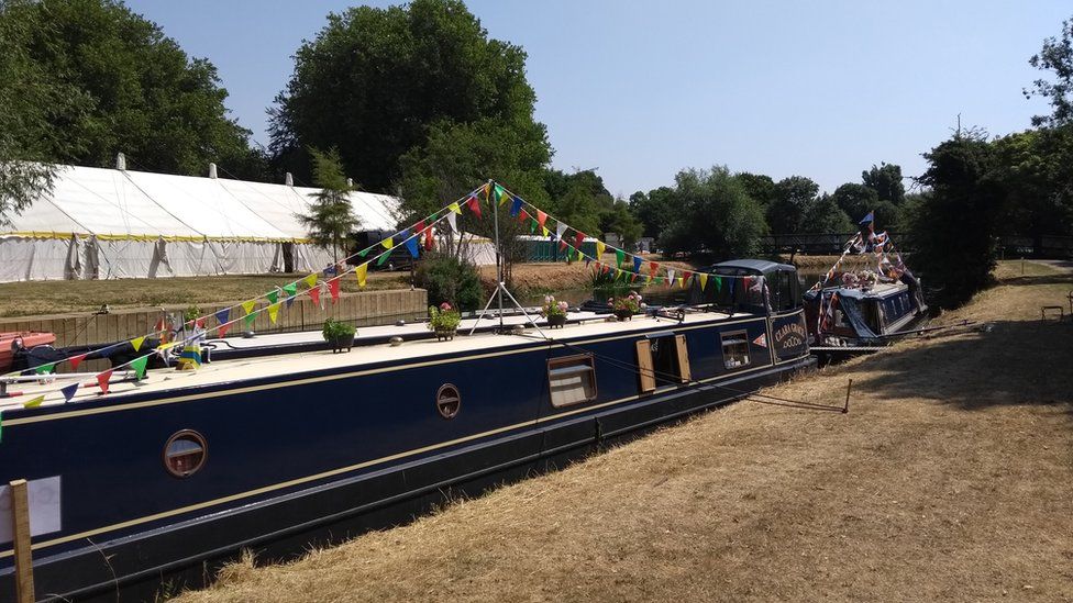 Clara Grace narrow boat