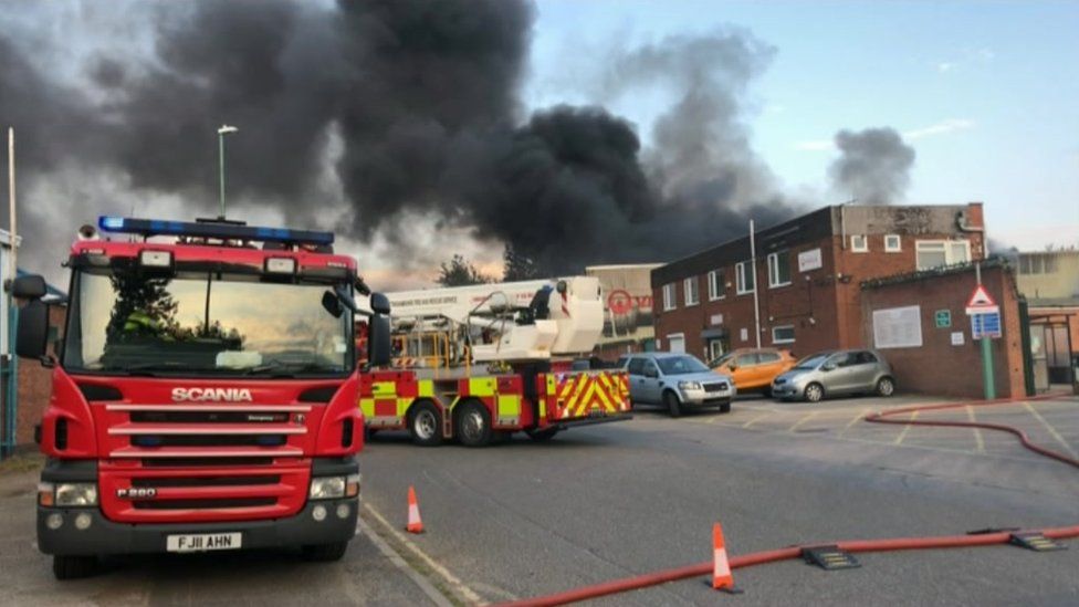 Nottingham rubbish fire: 200 tonnes of waste creates plume of black ...