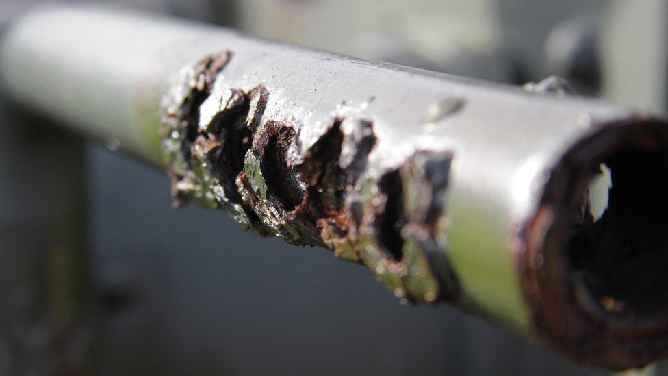 Corroded metal on the anti-aircraft gun at Dover Castle