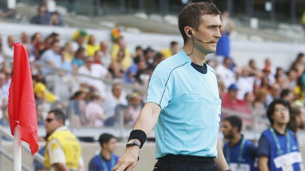 Simon Lount running the line at Algeria v Portugal at the Rio Olympics in 2016