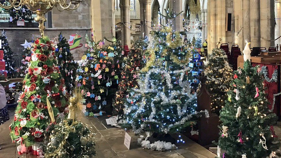 Record 1,378 Christmas trees at Melton Mowbray festival BBC News