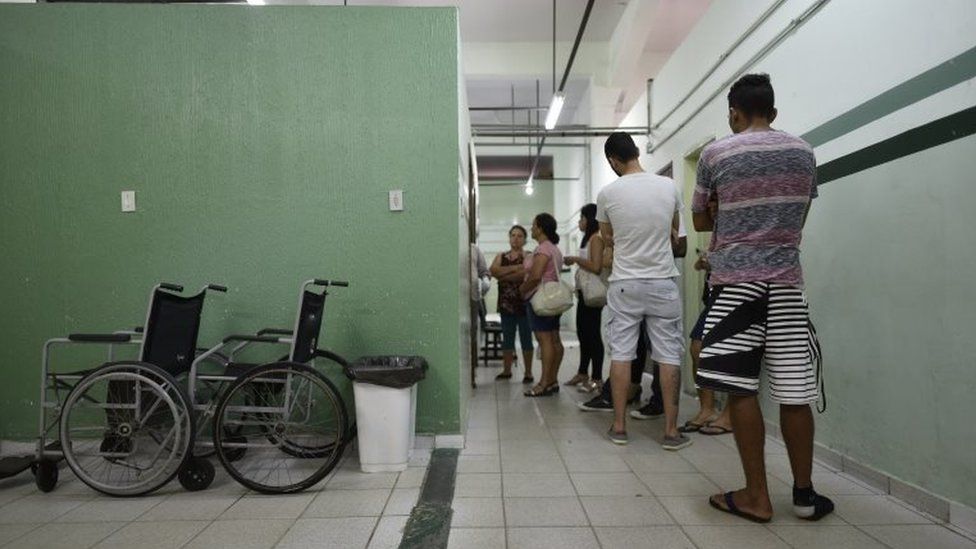 People line up to receive the yellow fever vaccine at a public health post in Caratinga, in the south-eastern state of Minas Gerais, Brazil, on January 13, 2017.