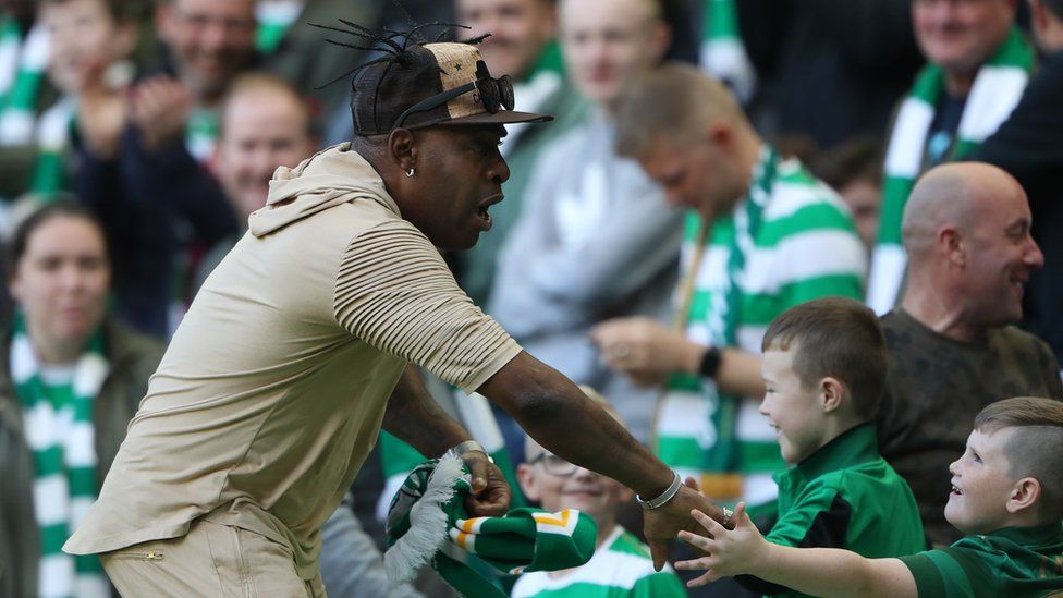 Glasgow Rapper Pictured In New Celtic Shirt