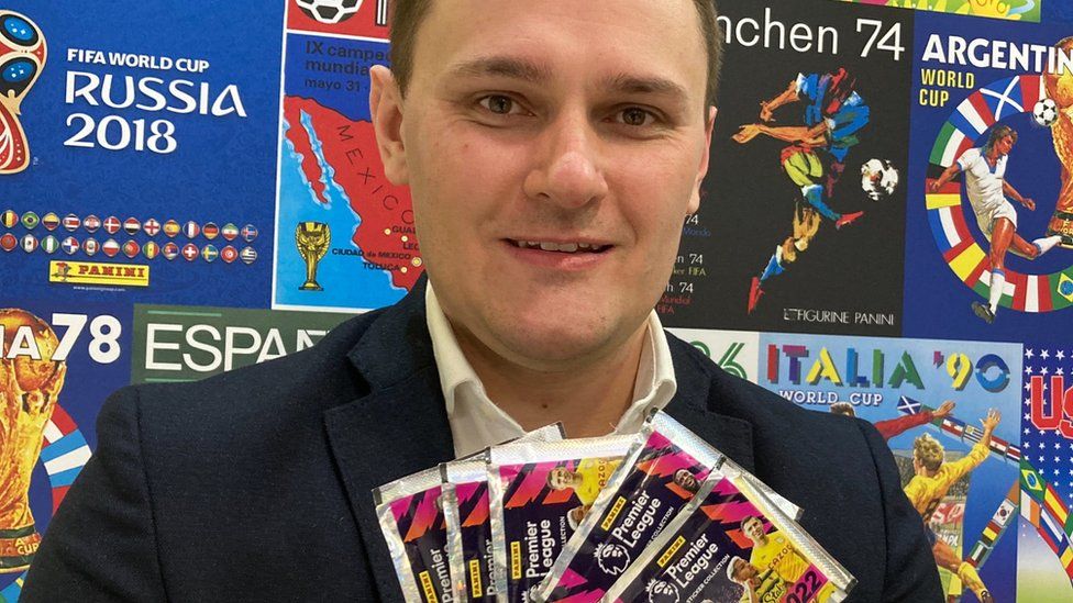 Lewi Hillier with Panini stickers