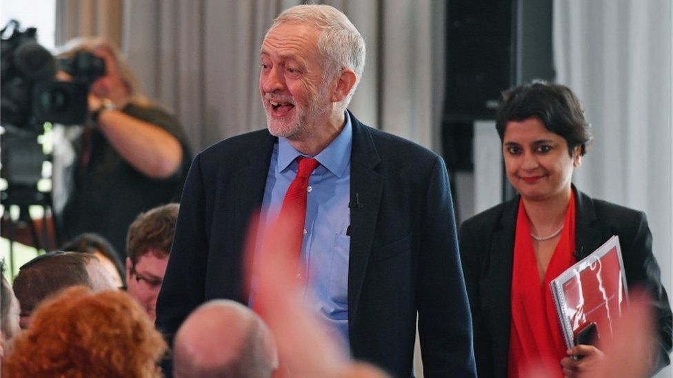 Jeremy Corbyn and Shami Chakrabarti at the 2016 anti-Semitism inquiry