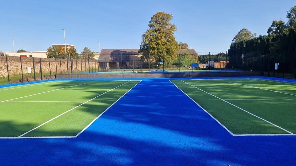 Tennis courts in Abbey Park