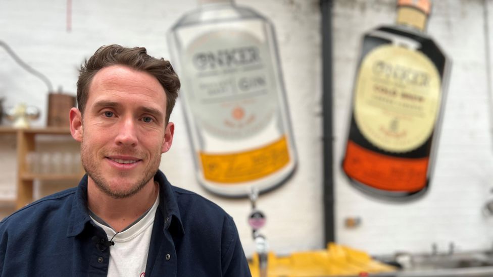 Bournemouth gin Gin firm spots 'huge market' for boozefree drink BBC News