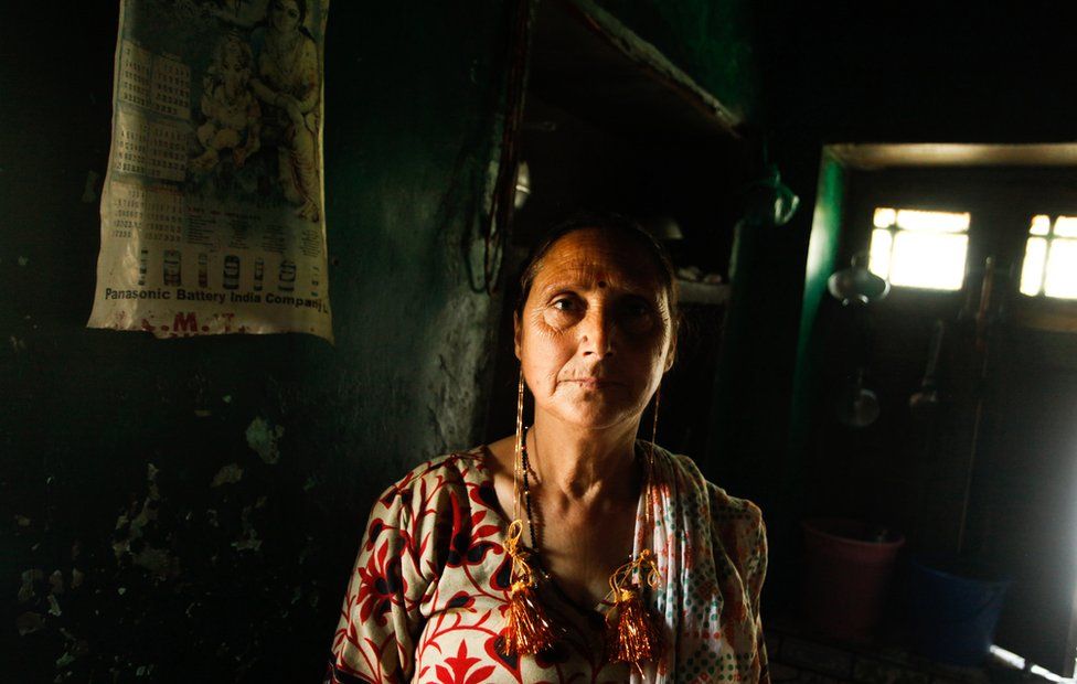 Shama, Kashmiri Pandit woman