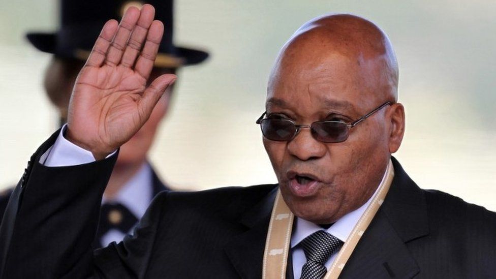 Jacob Zuma being sworn in in 2009