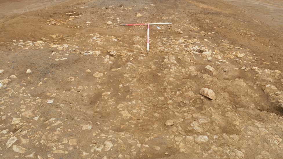 Roman road found at Prior's Priors Hall Park, Corby in Northamptonshire