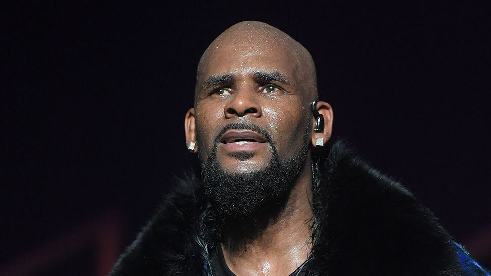 Surviving R Kelly makers: 'This isn't where the story ends' - BBC News