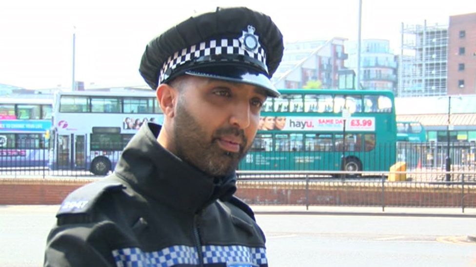 West Yorkshire Police In Ethnic Minority Recruitment Drive Bbc News 