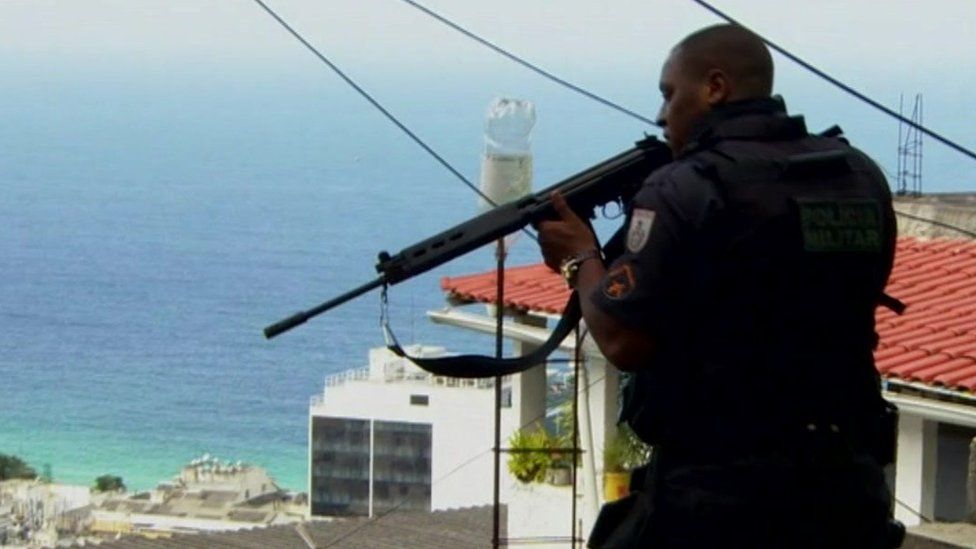 Armed policeman in Rio