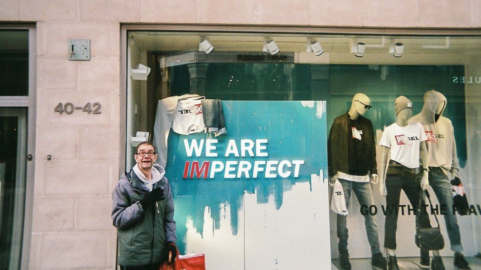 Photos by Nottingham homeless 'tell their stories' BBC News