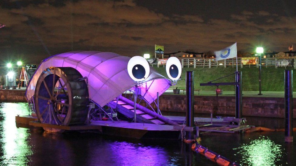 Mr Trash Wheel A rubbish collector with lots of fans! BBC Newsround
