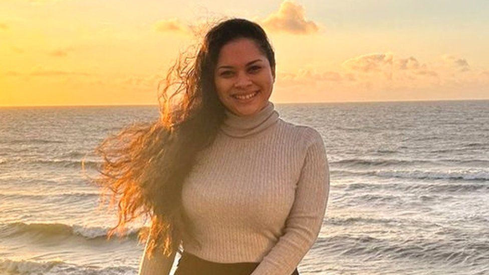 Bacteria niweidiol yn gollwng wrth i rewlifoedd doddi BBC Cymru Fyw