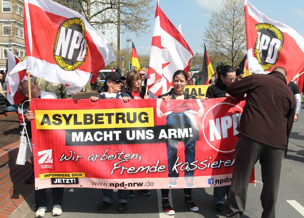 NPD rally in Bochum, 1 May 16