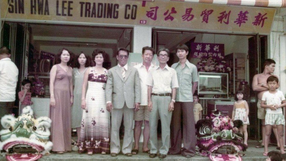 The grand opening of Sin Hwa Dee's first shop in 1975