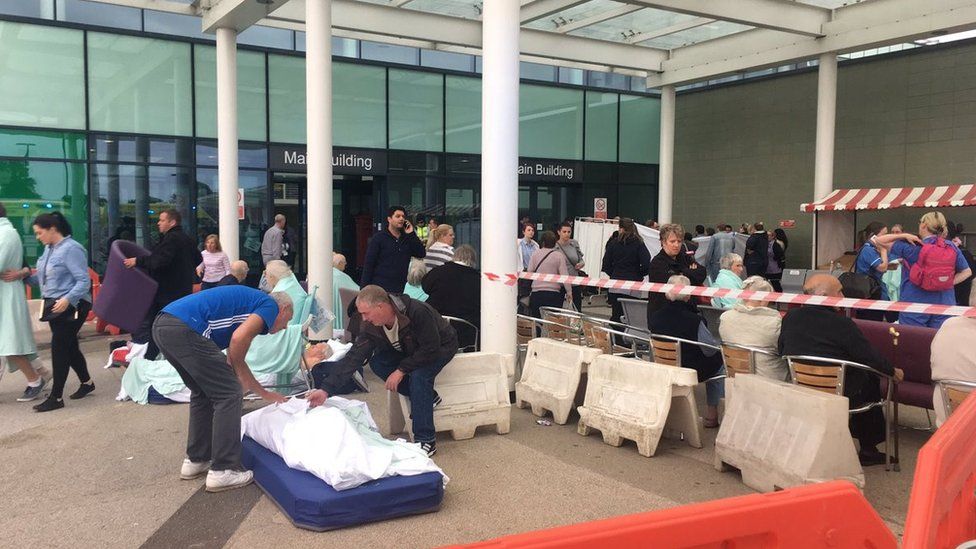 Patients Evacuated In Beds During Fire At Royal Stoke Hospital BBC News    96390067 Mediaitem96390066 