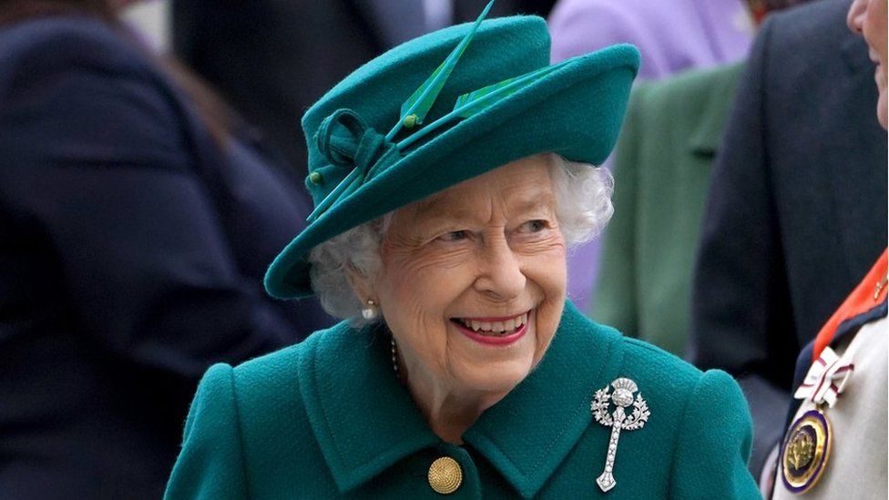 The Queen and the Scottish Parliament - BBC News