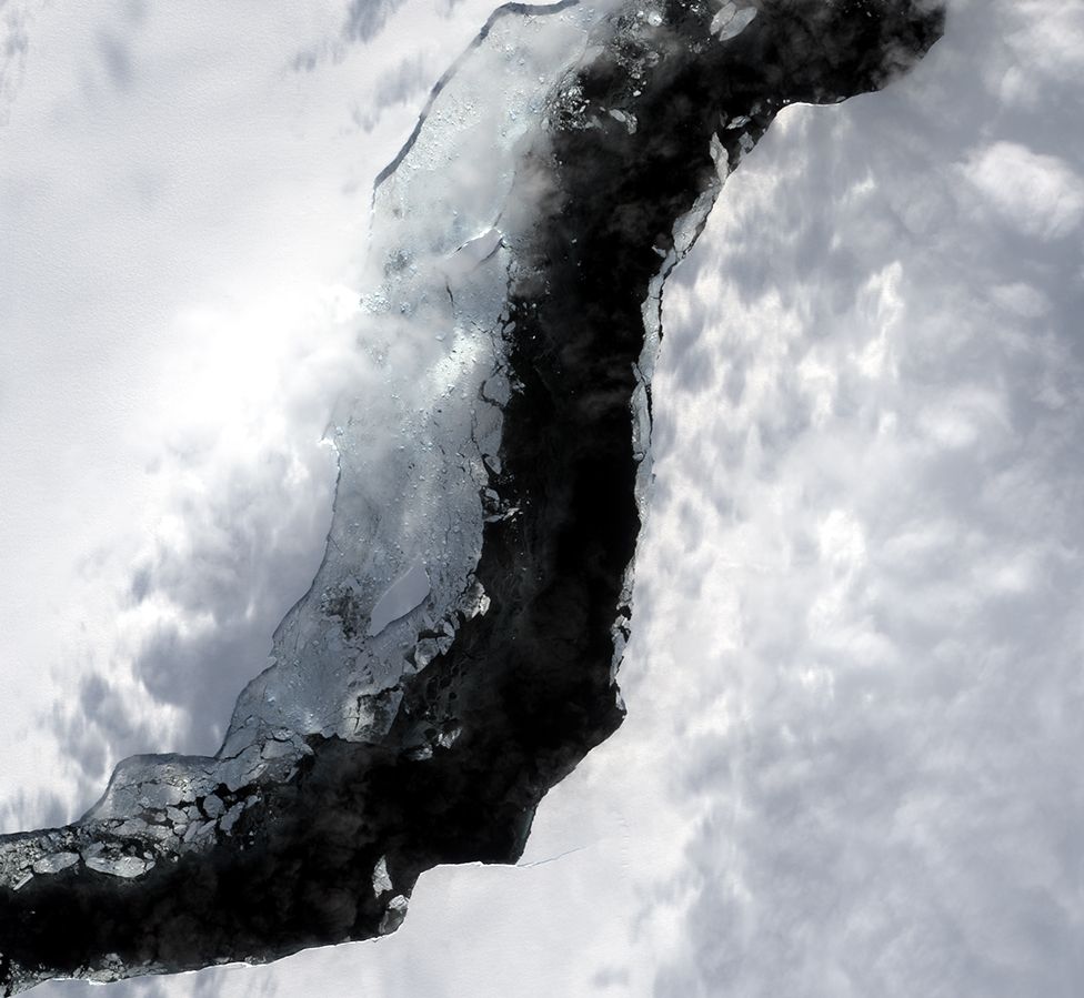 Северный разлом - шельфовый ледник Бранта