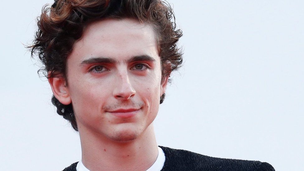 Willy Wonka: Timothée Chalamet reveals first look in new musical - BBC ...